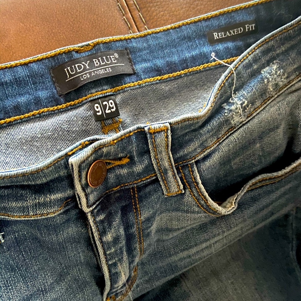 Judy Blue distressed relaxed fit jeans